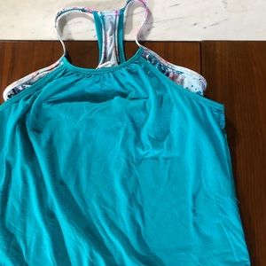 Girls lululemon Ivivva tank with built in bra